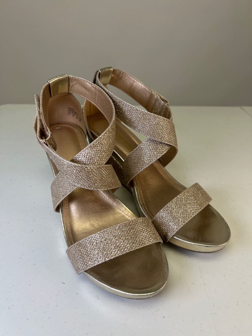 Dream Pairs Women's Chic Gold Strappy Wedge Sandals with Velcro Closure Size 8.5